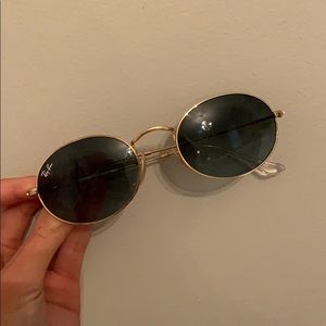 RAY BAN OVAL LEGEND GOLD